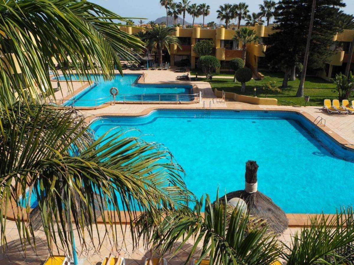 Atlantic Garden Andrew Apartments Pool Air Conditioning คอร์ราเลโฮ ภายนอก รูปภาพ